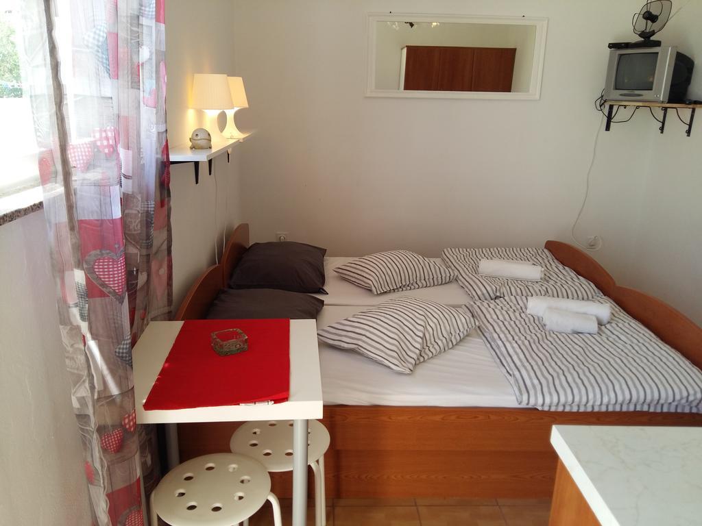 Apartments Marko Vrsi Luaran gambar
