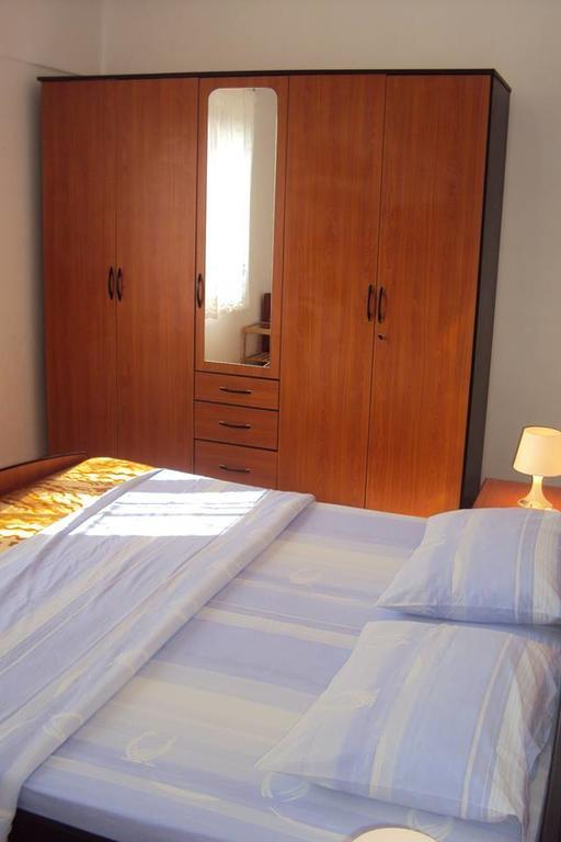 Apartments Marko Vrsi Luaran gambar